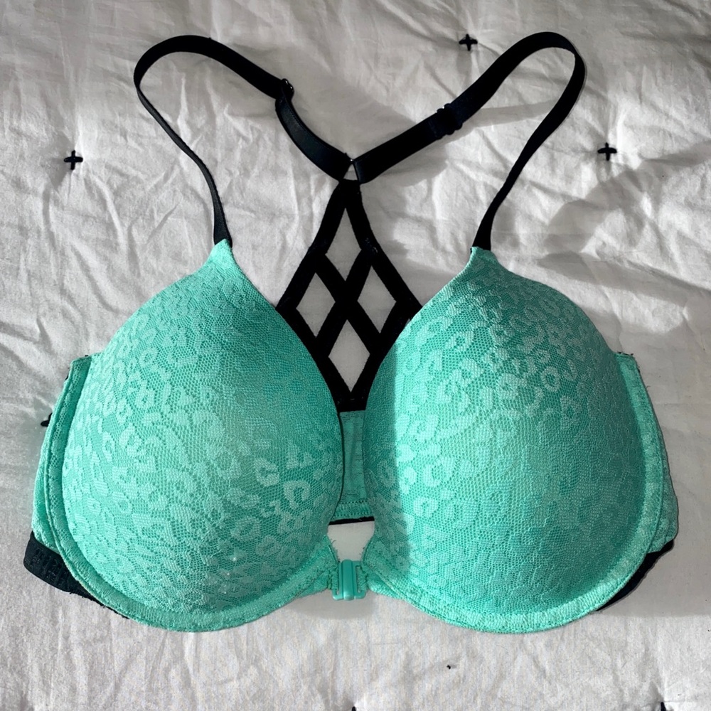Victoria Secret Pink Push Up Strappy Bra